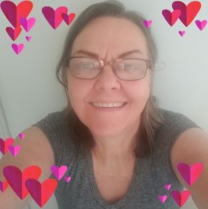 Meet your Posher, Debbie